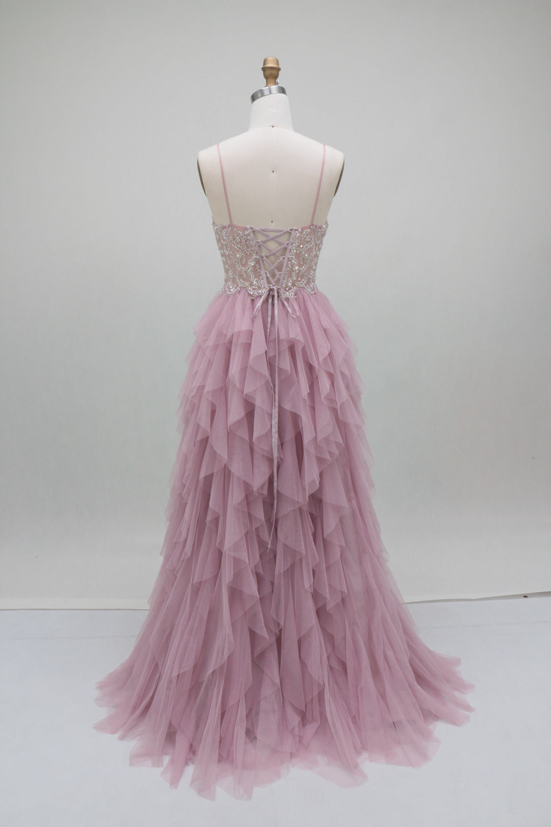 Robe soirée fourreau col V, dentelle sans manches, traîne, appliques