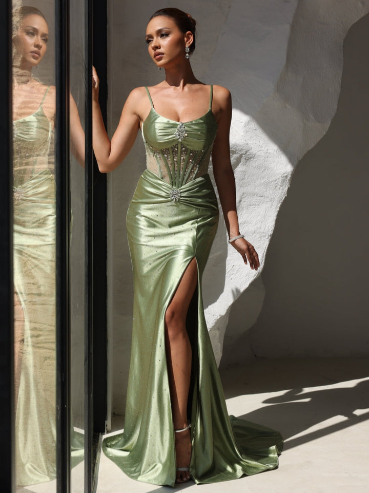 Robe soirée sirène bretelles spaghetti satin soie, fente latérale, longueur sol