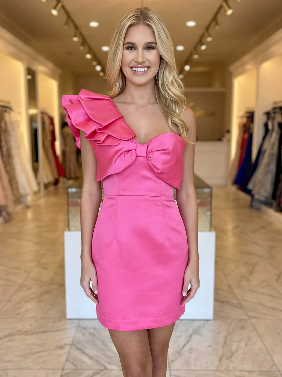 Robe Courte de Fête Une Épaule Nue en Satin Sans Manches Gaine/Colonne à Volants