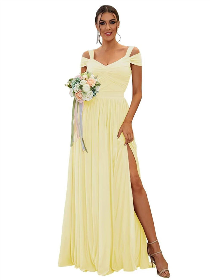 Ligne A/Princesse Hors de l'épaule Sans Manches Floor Length Robes de Demoiselle d'Honneur  Mousseline avec Froufrous
