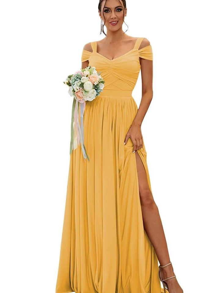 Ligne A/Princesse Hors de l'épaule Sans Manches Floor Length Robes de Demoiselle d'Honneur  Mousseline avec Froufrous
