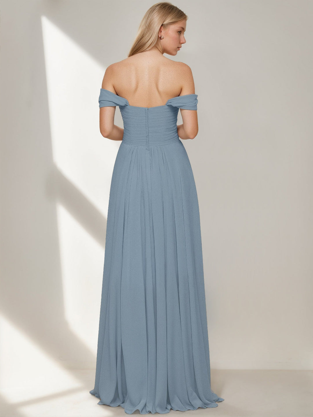 Ligne A/Princesse Élégant Hors de l'Épaule La Longueur du Sol Ruché Pleated Robes de Demoiselle d'Honneur