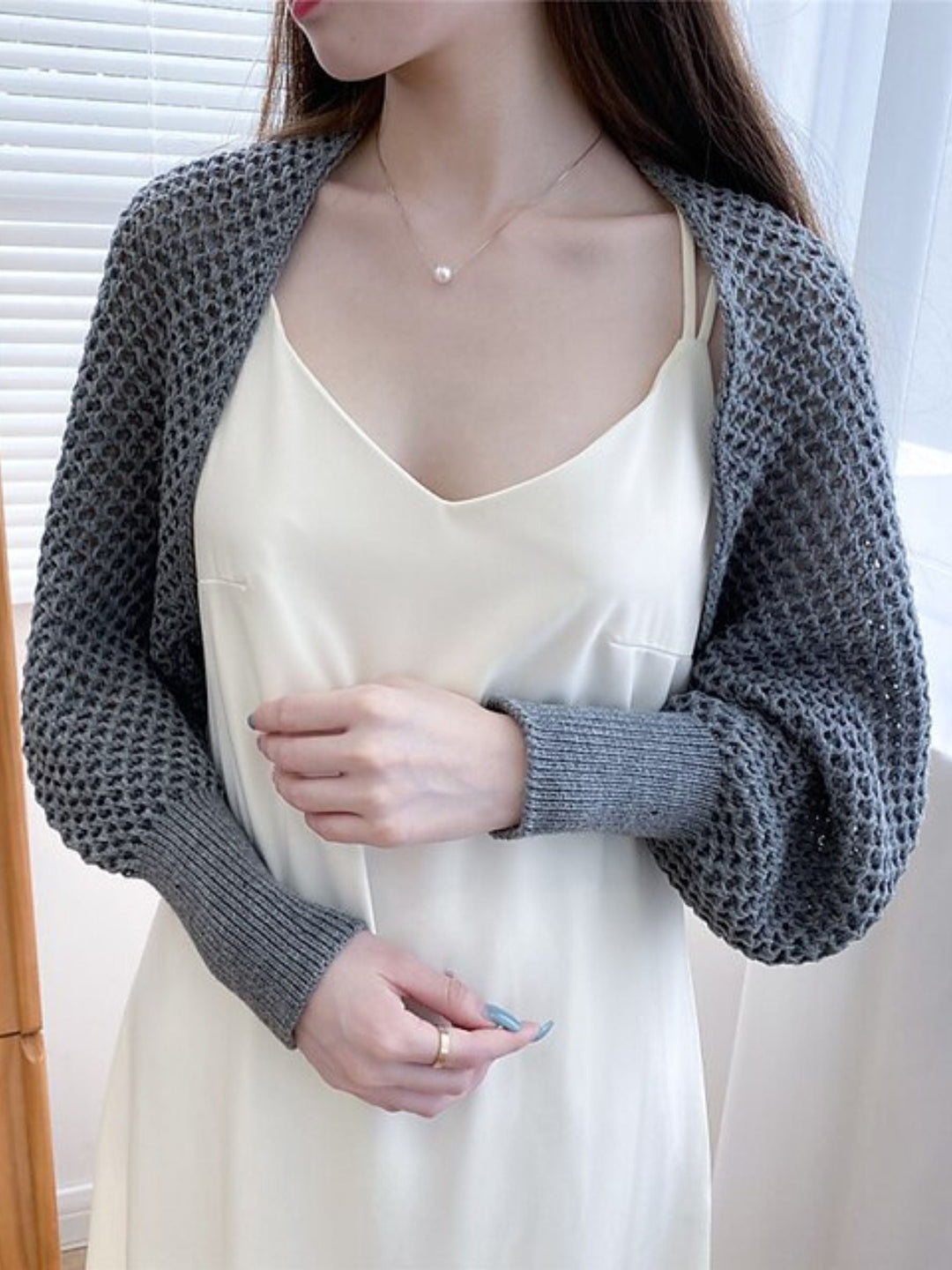 Boléro Enveloppant pour Femme, Tricot Décontracté à Manches Longues avec Couleur Unie