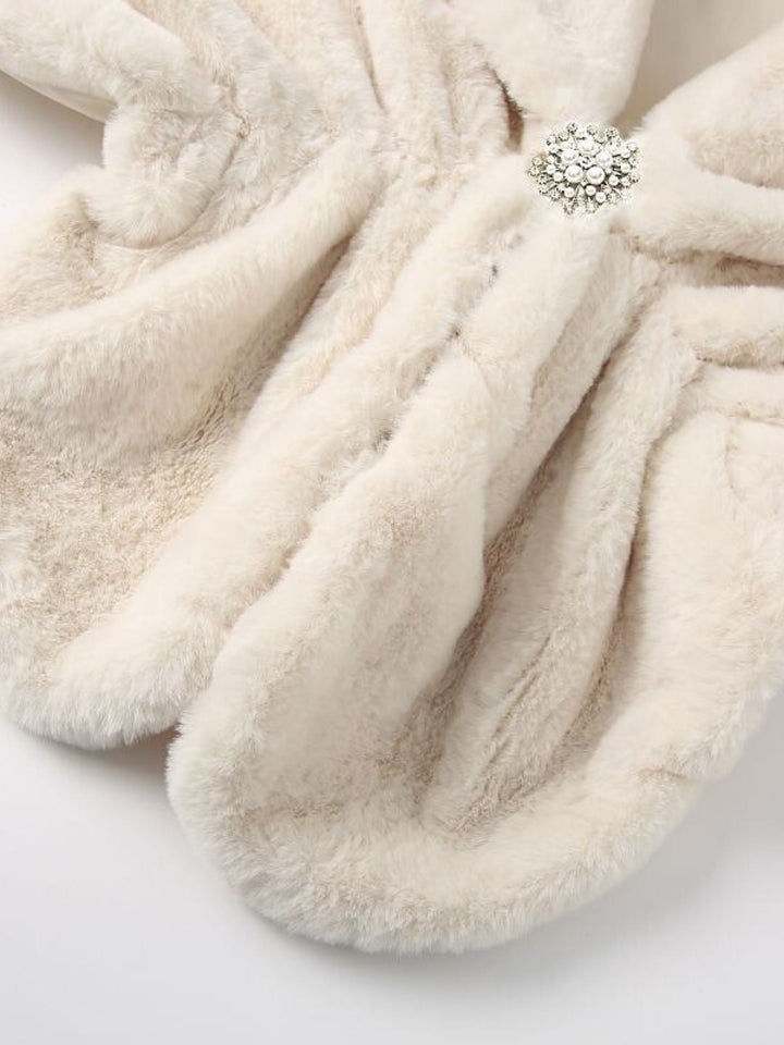 Châle Élégant en Fausse Fourrure Blanche Chaude pour Femme