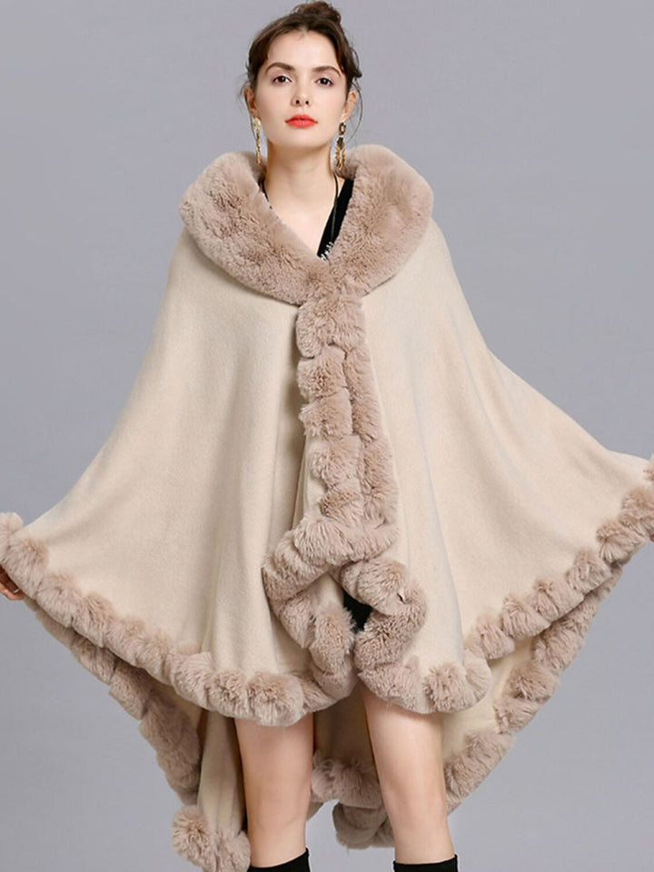Cape Portefeuille à Manches Longues en Fausse Fourrure Blanche à la Mode pour Femmes avec Couleur Pure