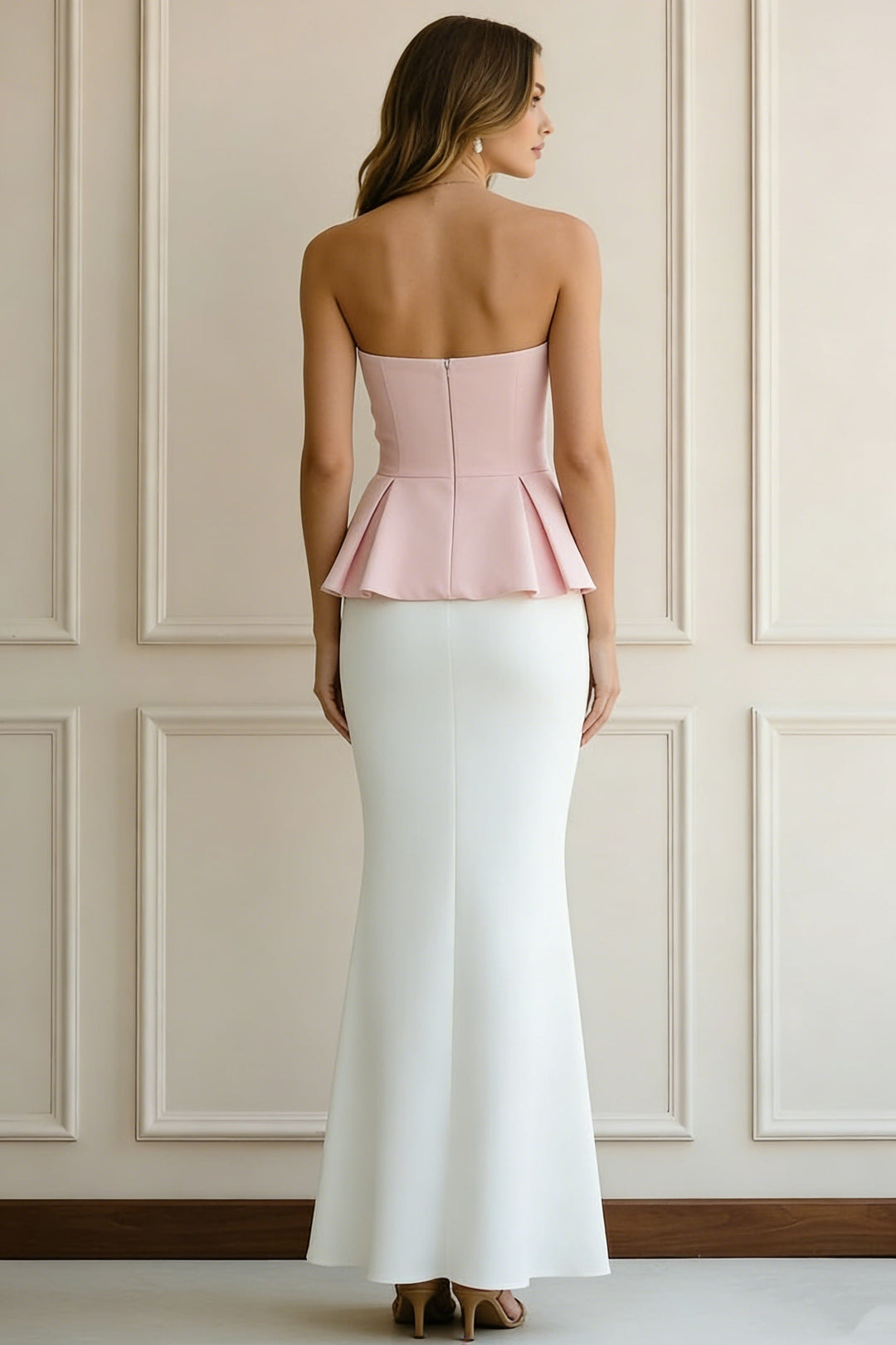 Robe soirée sirène manches tombantes satin stretch sans manches volants, longueur sol