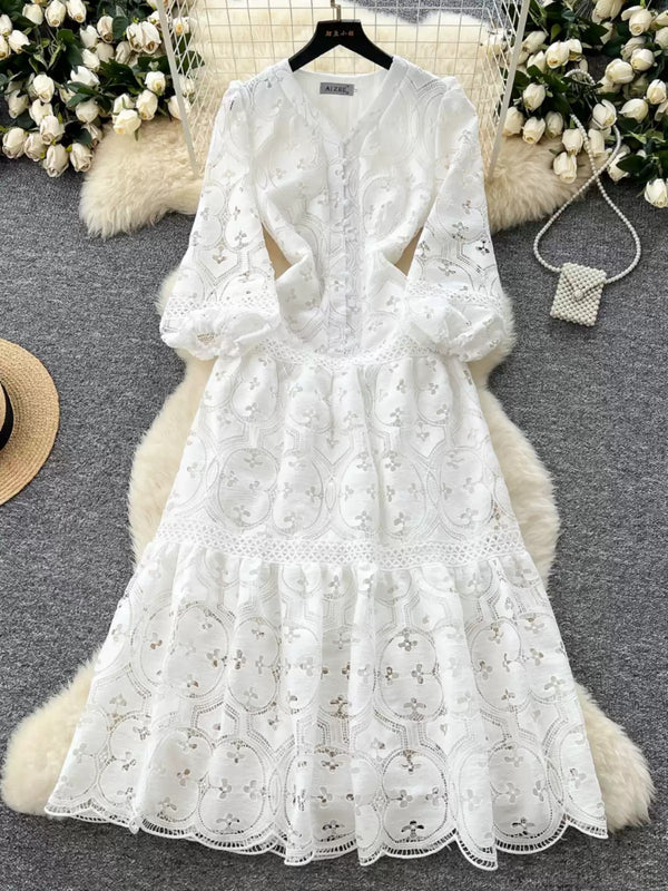 Robe Florale d'Invitée de Mariage Ligne A/Princesse Col V en Dentelle Longueur Midi avec Manches 3/4