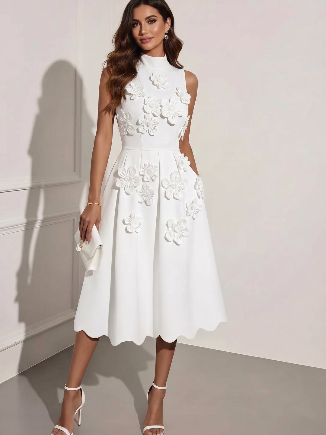 Robe cocktail en satin stretch, coupe princesse/A-line, col montant, fleurs 3D, sans manches, longueur mi-mollet, petite robe blanche formell