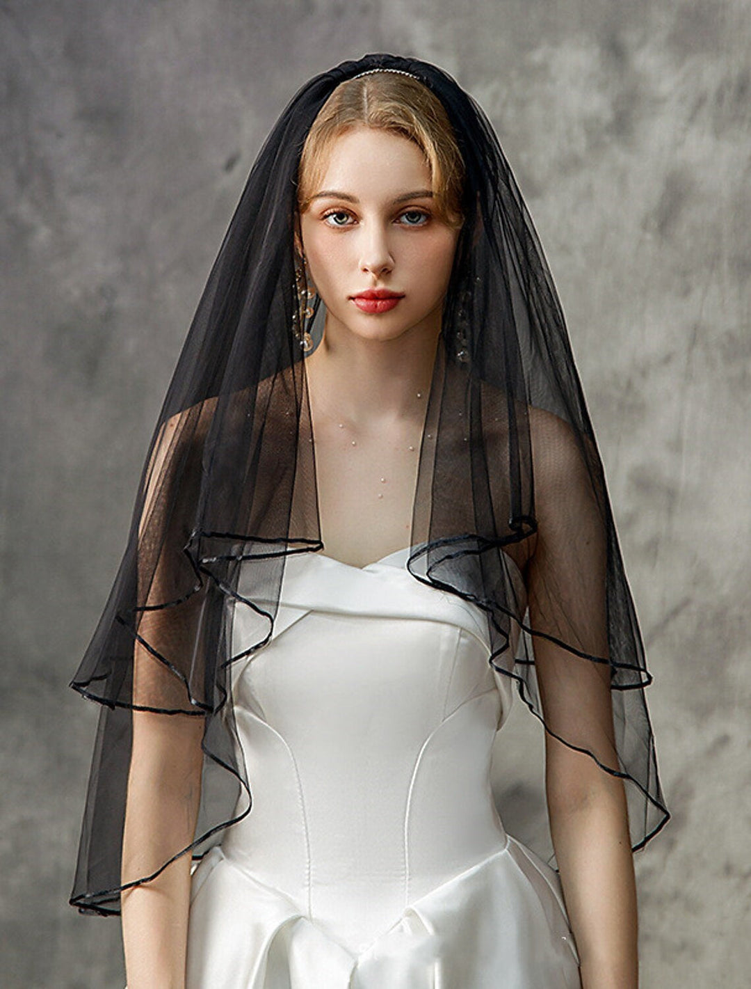 Voile de Mariée à Deux Niveaux / Voiles de Coude avec Tulle Fleuri