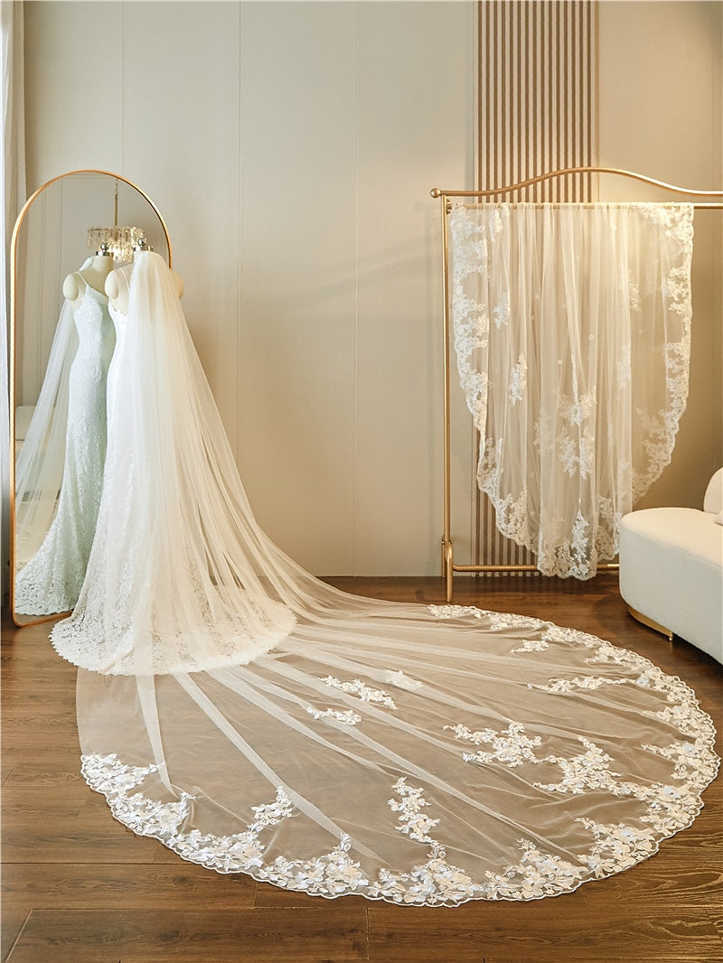 Applique en Dentelle à Un Niveau / Voiles de Mariage en Dentelle avec Broderie / Appliques