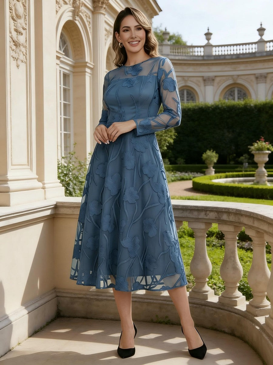 Robe mère de la mariée fourreau dentelle, col rond, manches longues, longueur midi, appliques et floral