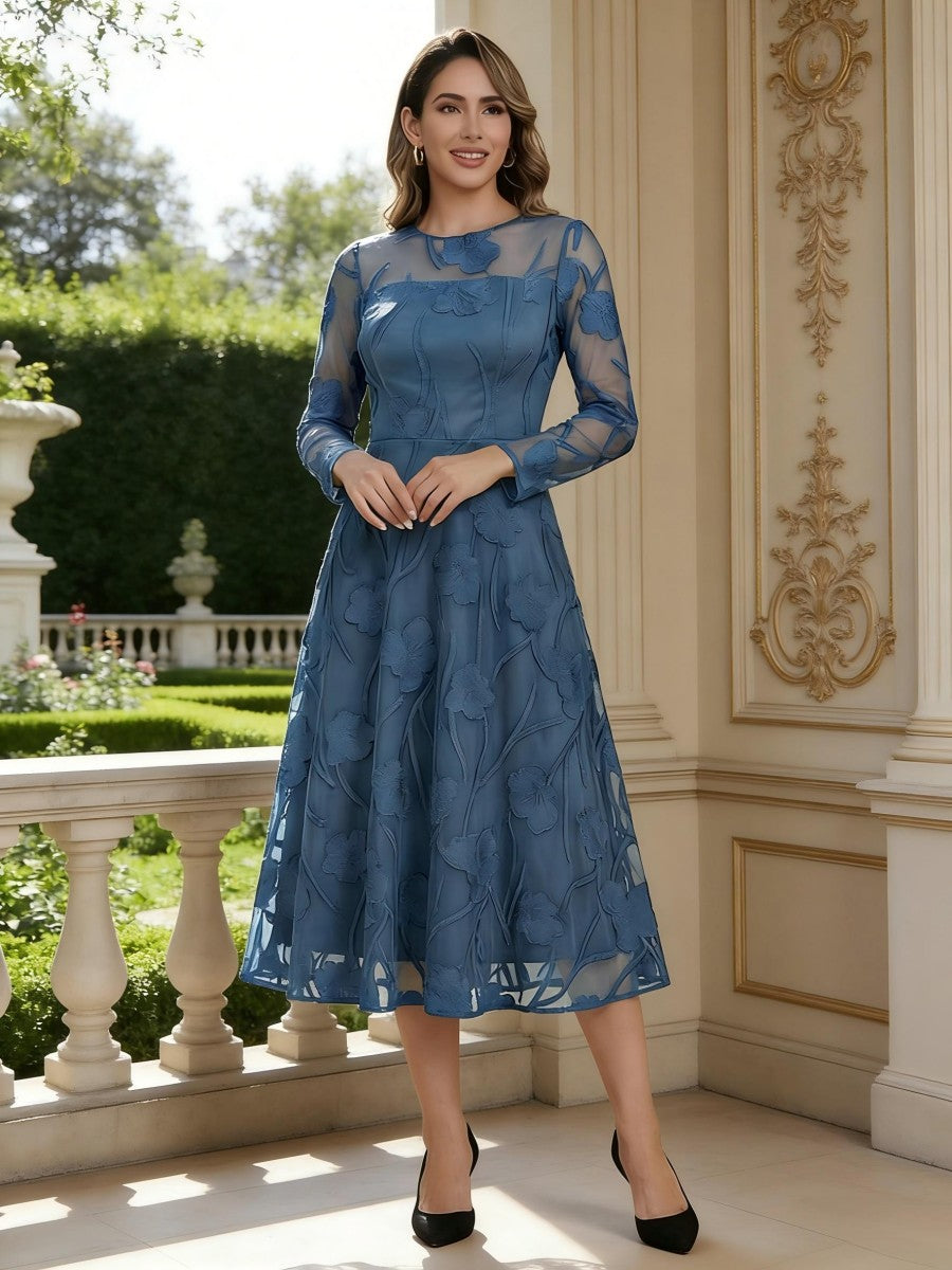 Robe mère de la mariée fourreau dentelle, col rond, manches longues, longueur midi, appliques et floral