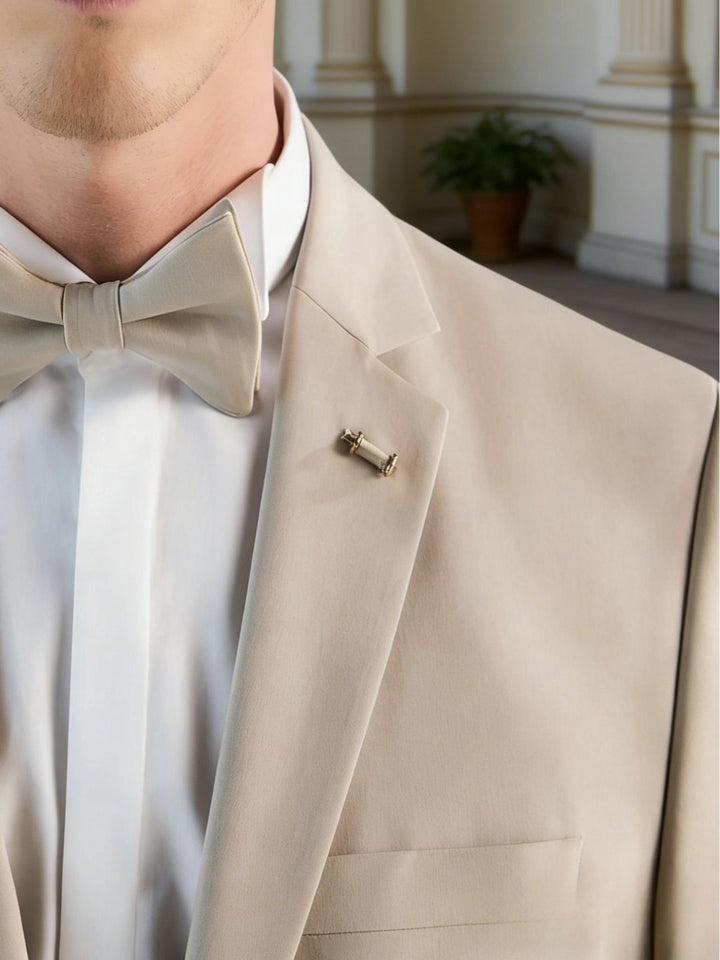 Costume beige à deux boutons