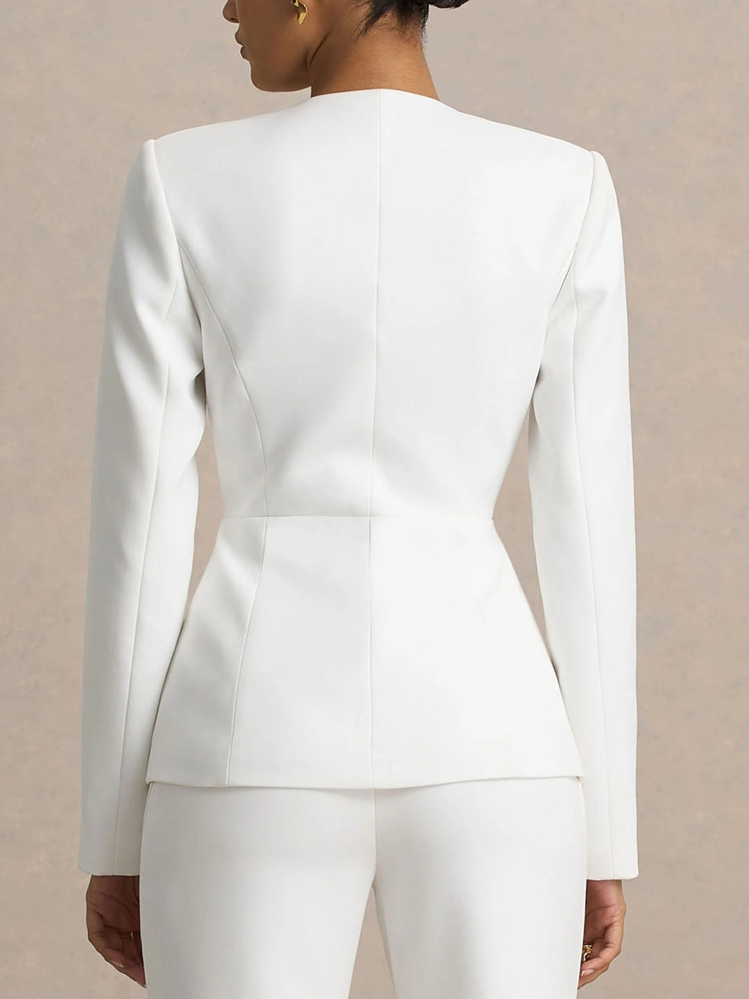 Veste de costume cintrée à col plongeant en V