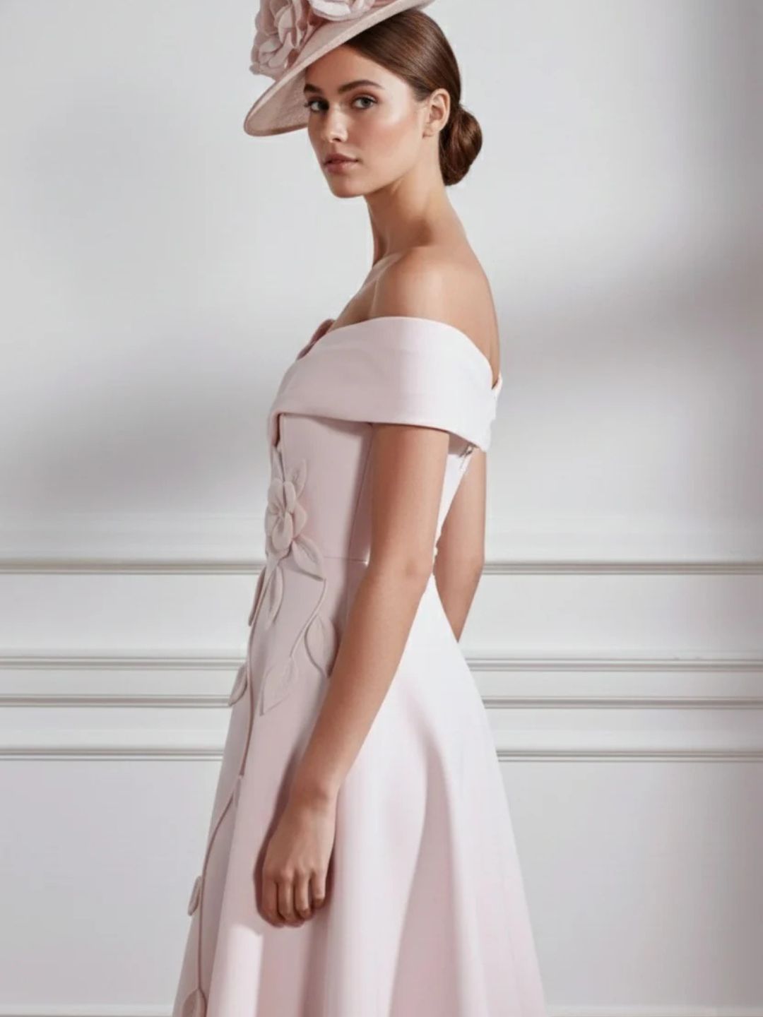 Robe mère de la mariée ligne A, manches tombantes, longueur midi à fleurs 3D