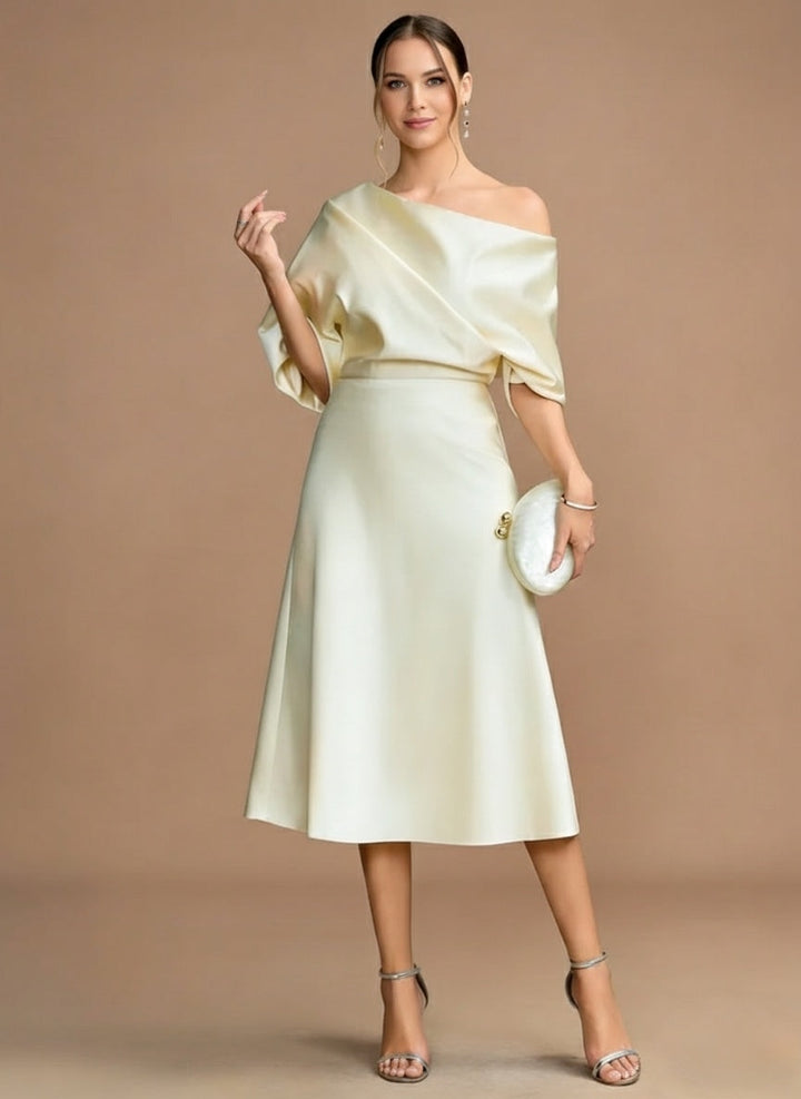 Robe mère de la mariée ligne A, une épaule, manches courtes, longueur midi, volants