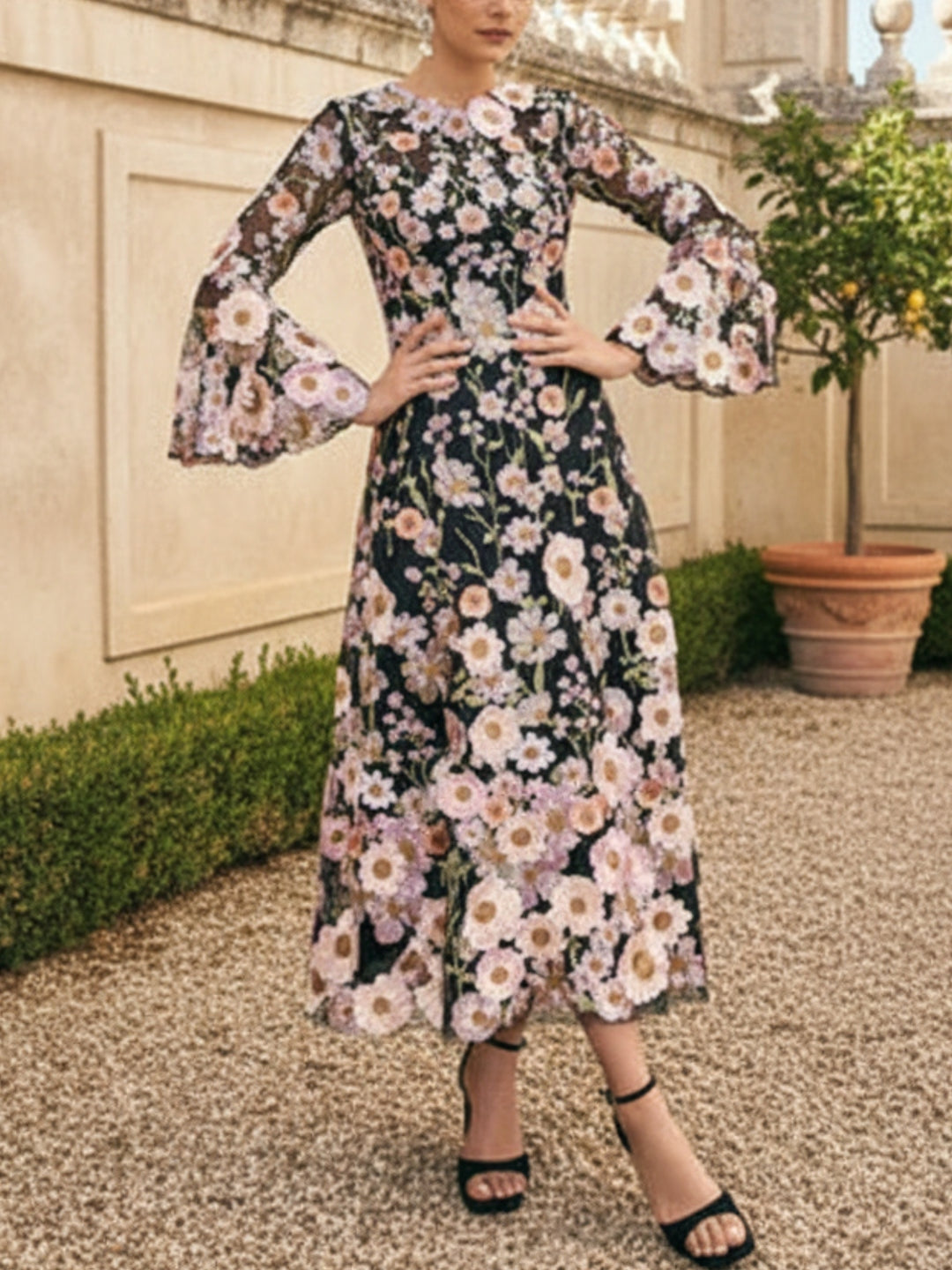 Robe mère de la mariée ligne A, col rond, manches longues, longueur midi, appliques