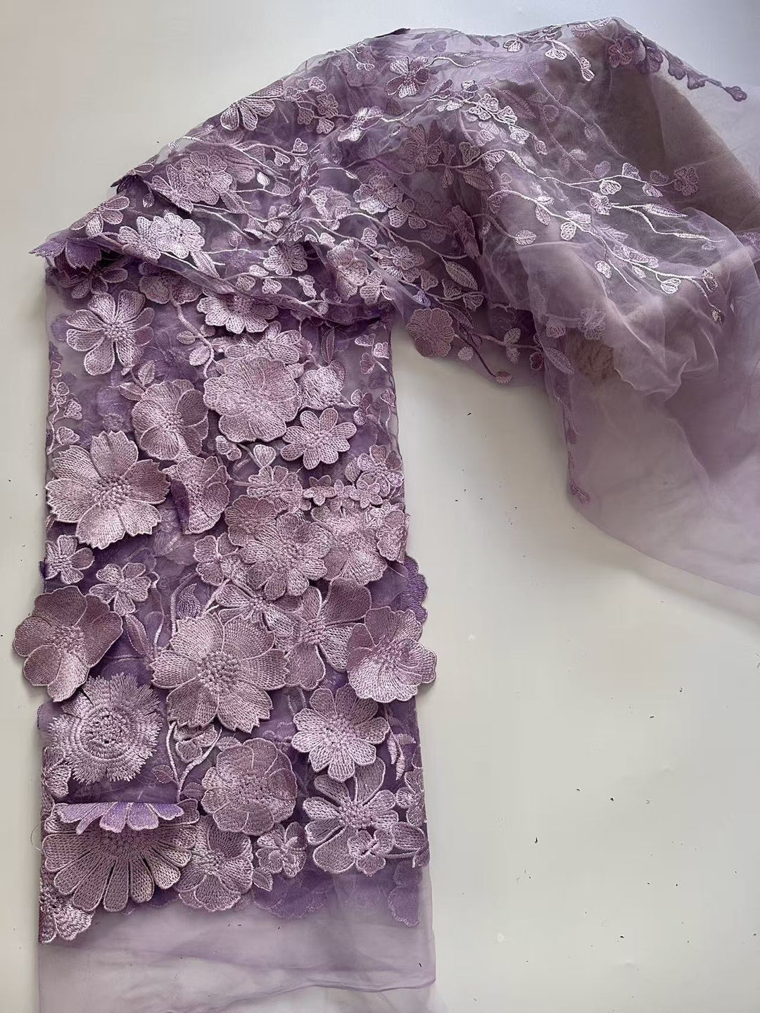 Robe mère de la mariée ligne A, col rond, manches longues, longueur midi, appliques