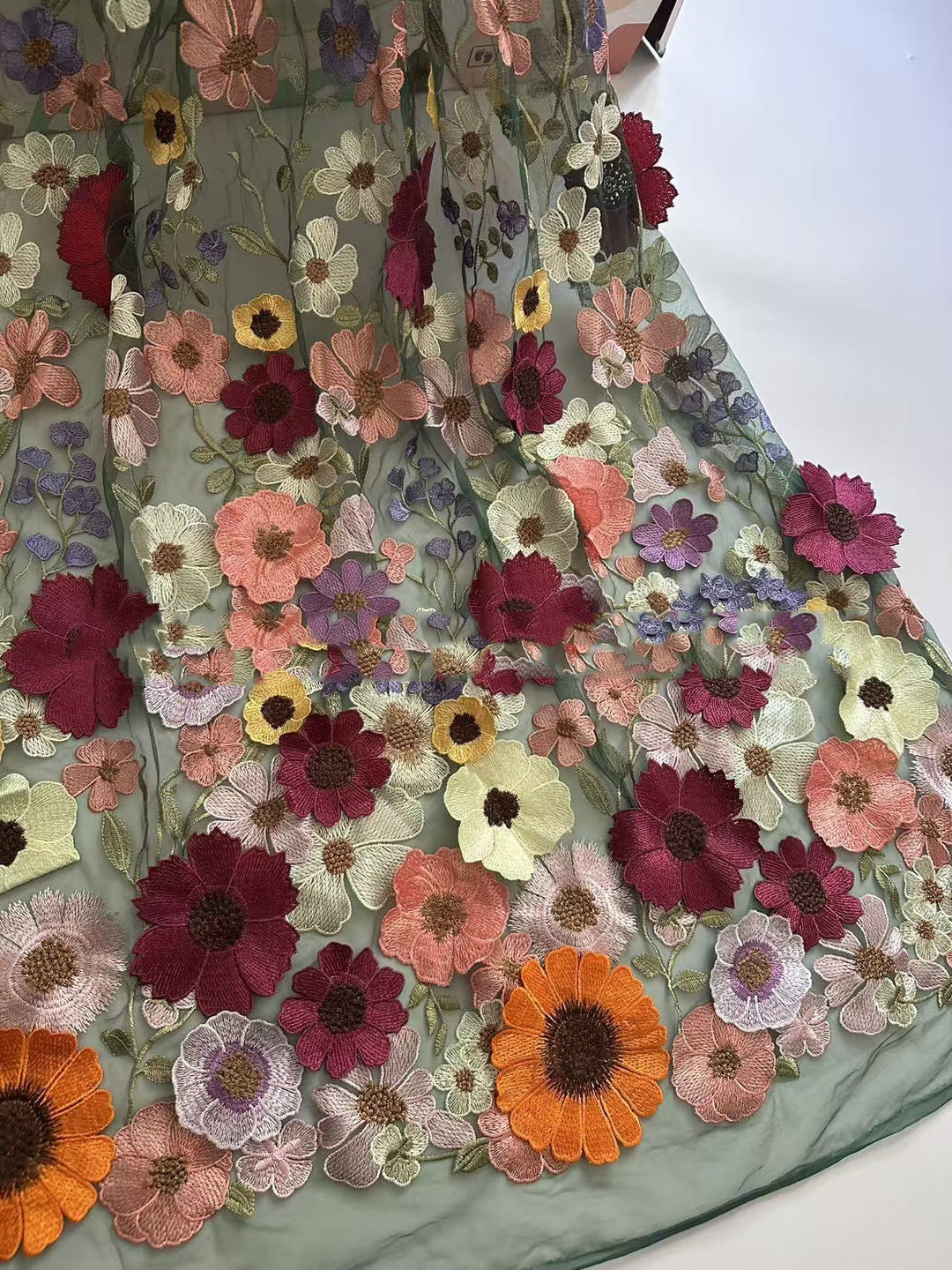 Robe mère de la mariée ligne A, col rond, manches longues, longueur midi, appliques