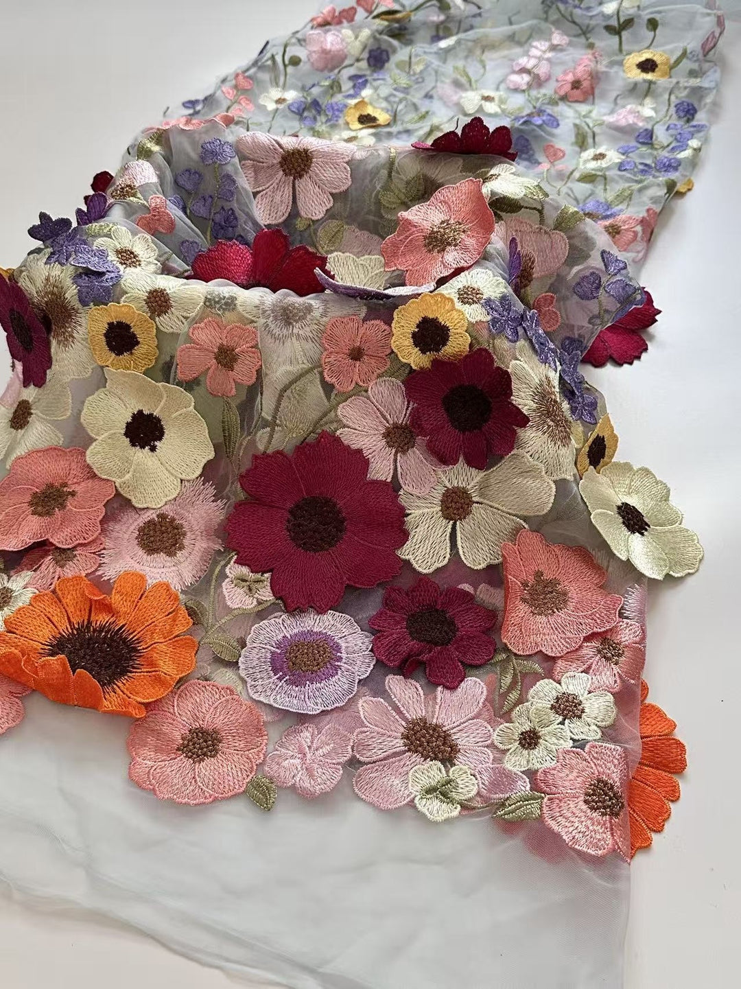 Robe mère de la mariée ligne A, col rond, manches longues, longueur midi, appliques