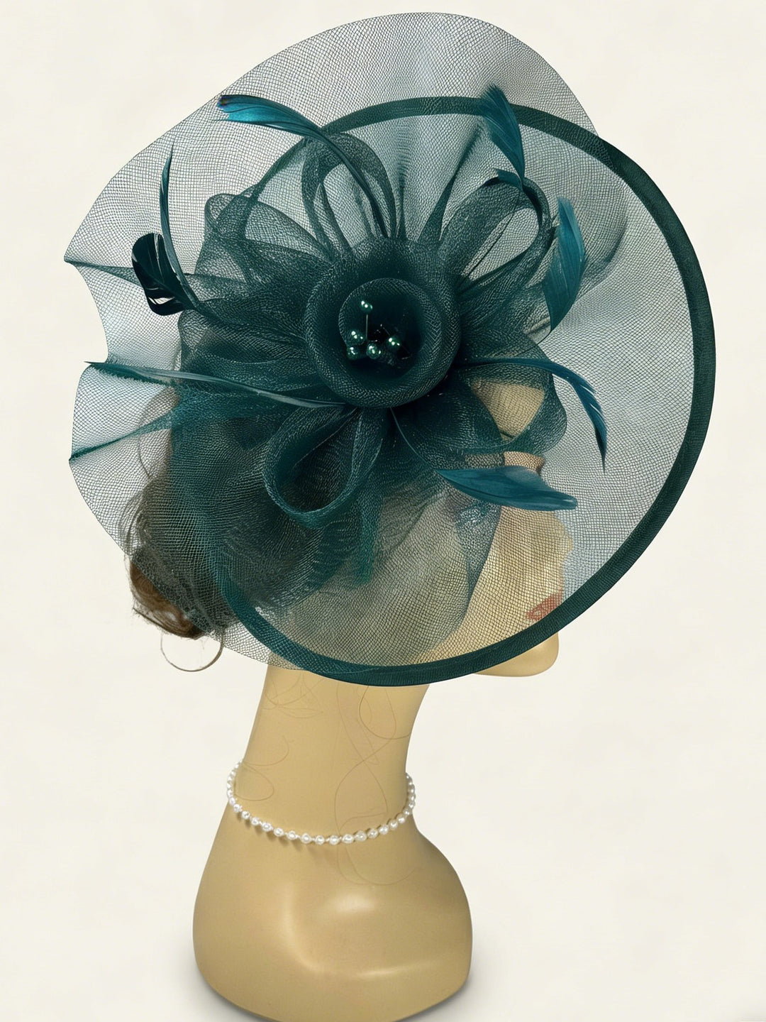 Élégant fascinateur – Chapeau Royal Ascot