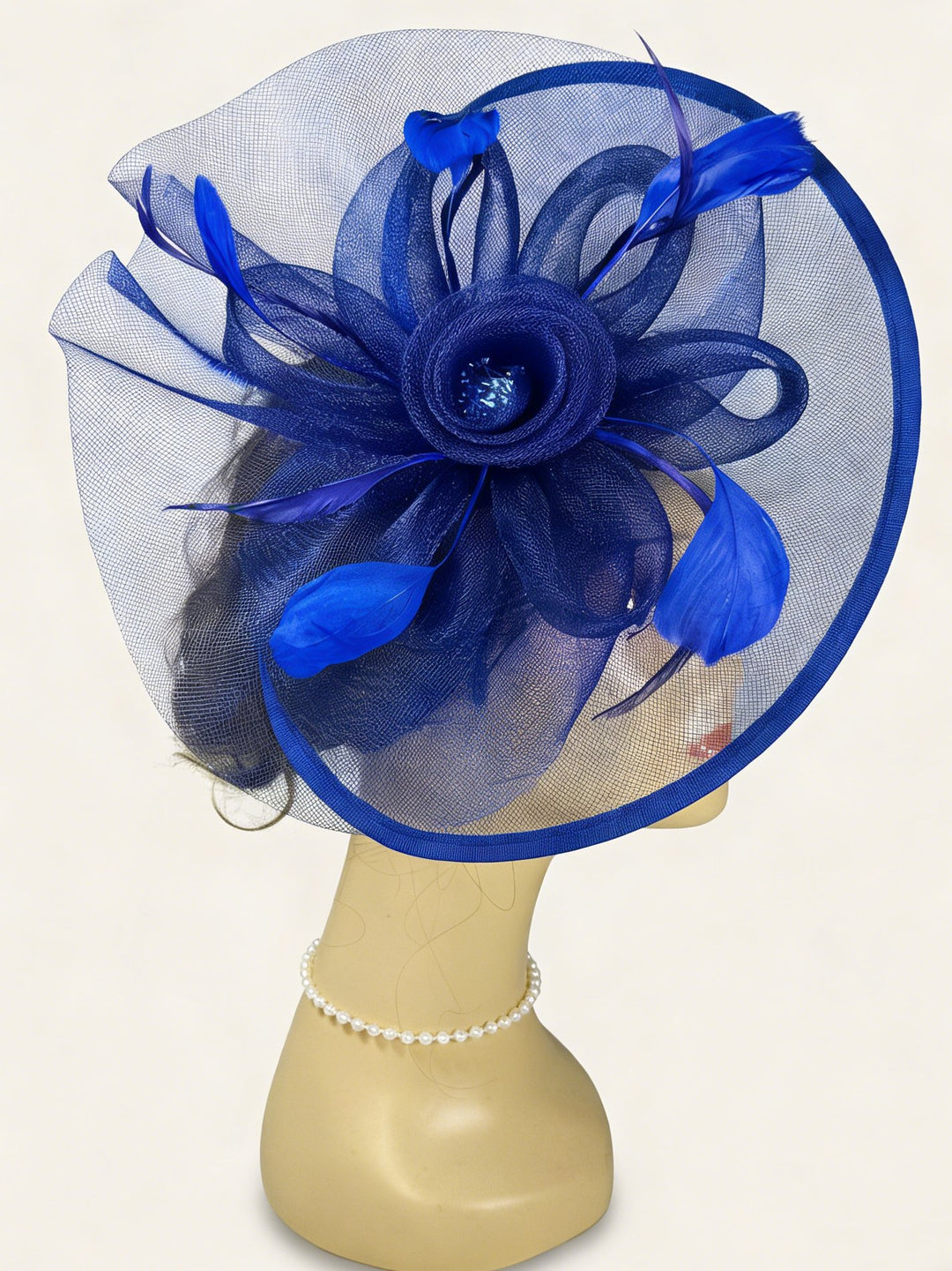 Élégant fascinateur – Chapeau Royal Ascot