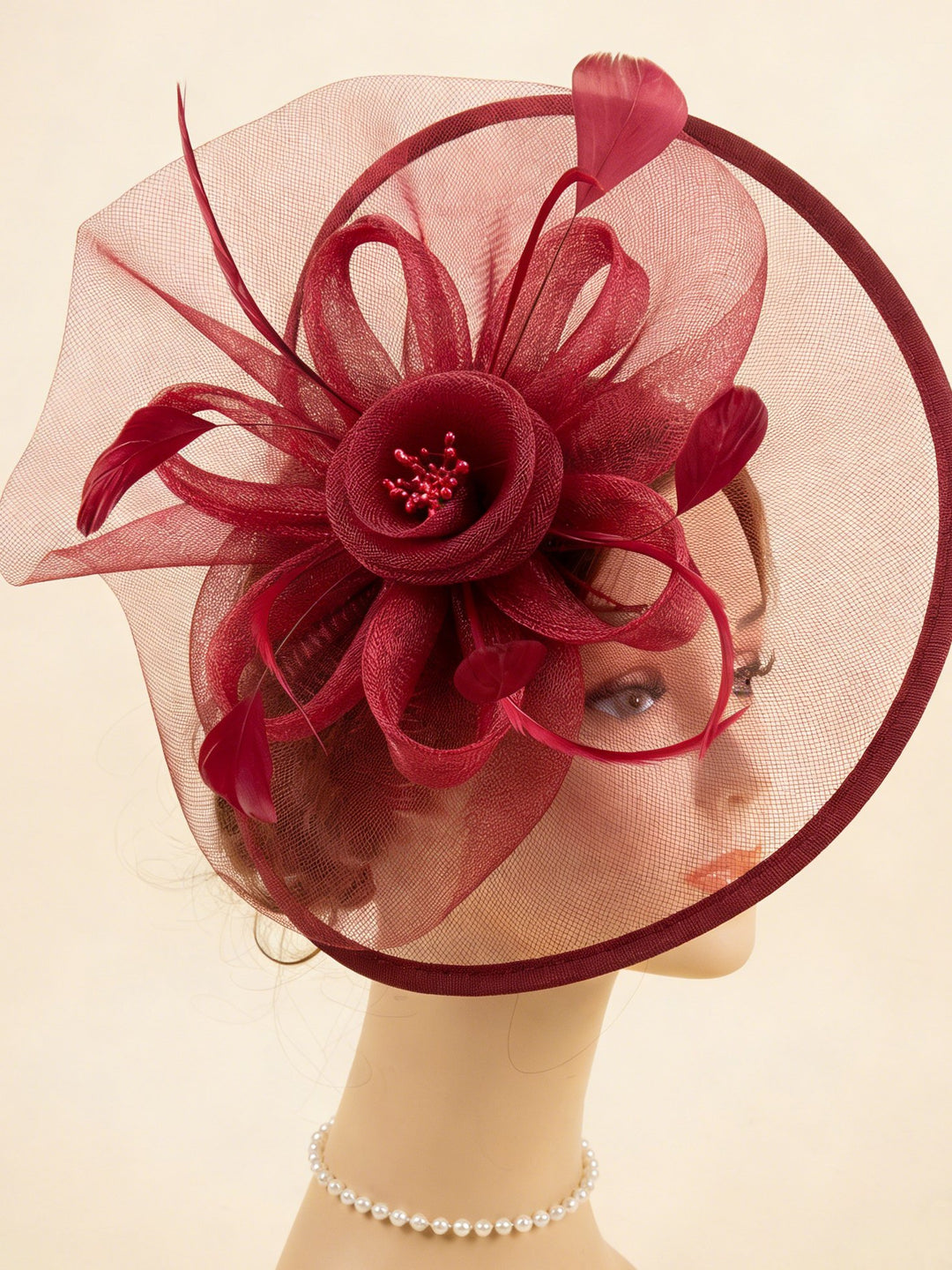 Élégant fascinateur – Chapeau Royal Ascot