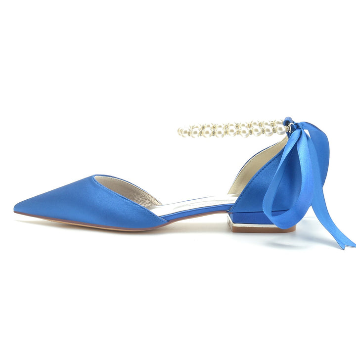 Chaussures de Mariage pour Femmes à Bout Fermé avec Perles et Talons Bas en Satin de Soie et Nœud