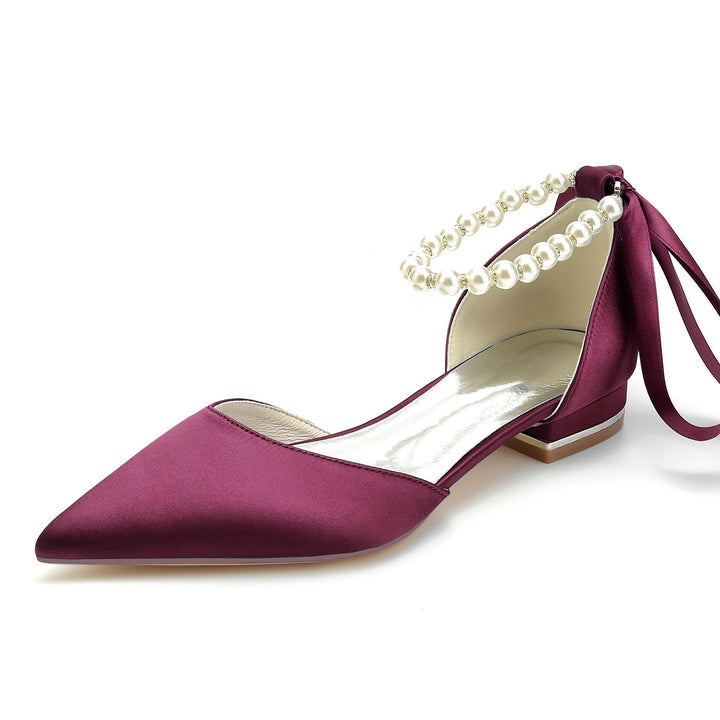 Chaussures de Mariage pour Femmes à Bout Fermé avec Perles et Talons Bas en Satin de Soie et Nœud