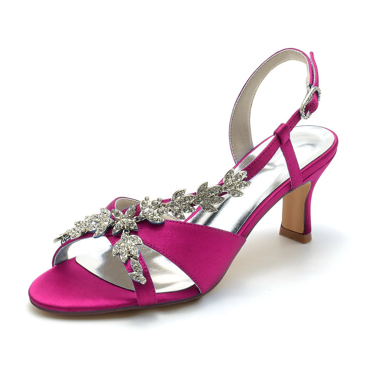 Chaussures de Mariage pour Femmes avec Strass Délicats et Talon Moyen et Boucle à Bout Ouvert