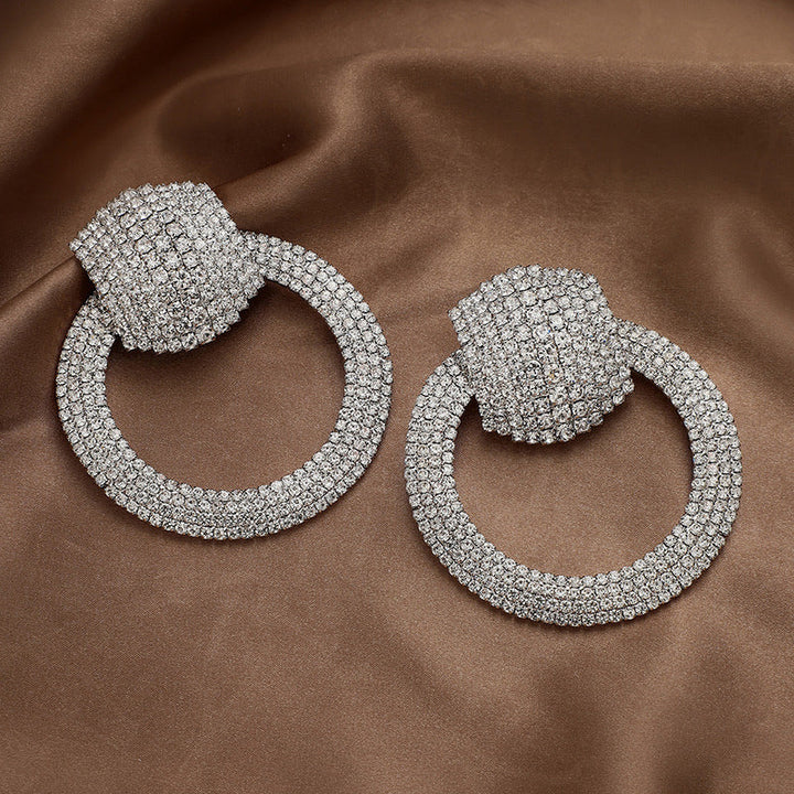 Boucles d'oreilles élégantes en strass