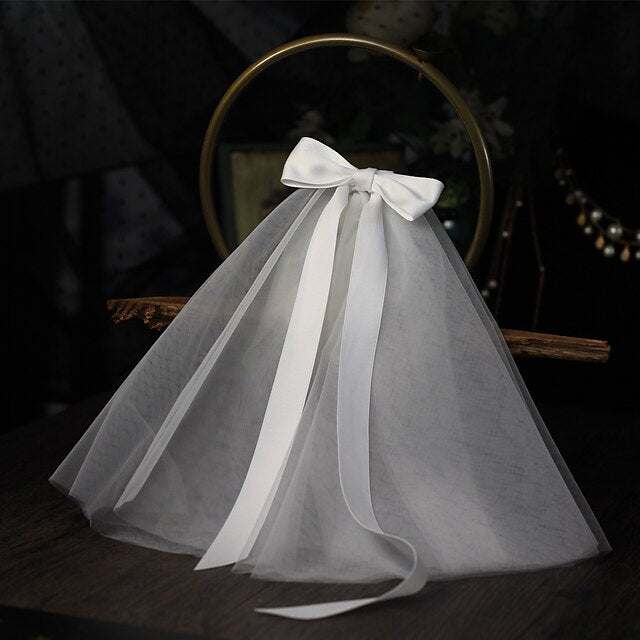 Voiles de Mariage à Deux Niveaux de Style Doux avec Nœud en Satin