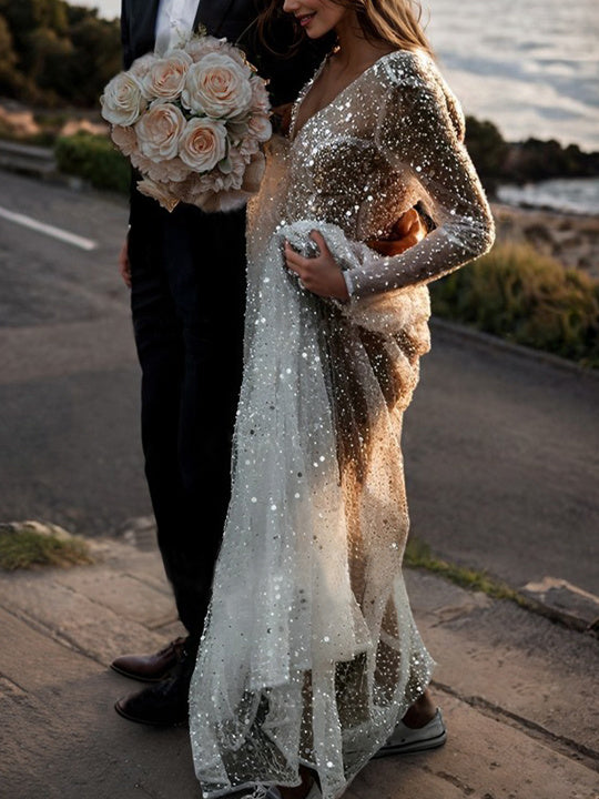 Robe de Mariée A-Line/Princess à Paillettes et Manches Longues et Col en V