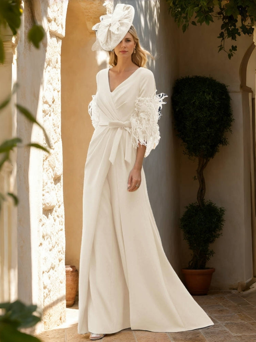 Col en V Feathers Sleeves Longueur de La Cheville Mère Of The Mariée Jumpsuit avec Noeud Papillon