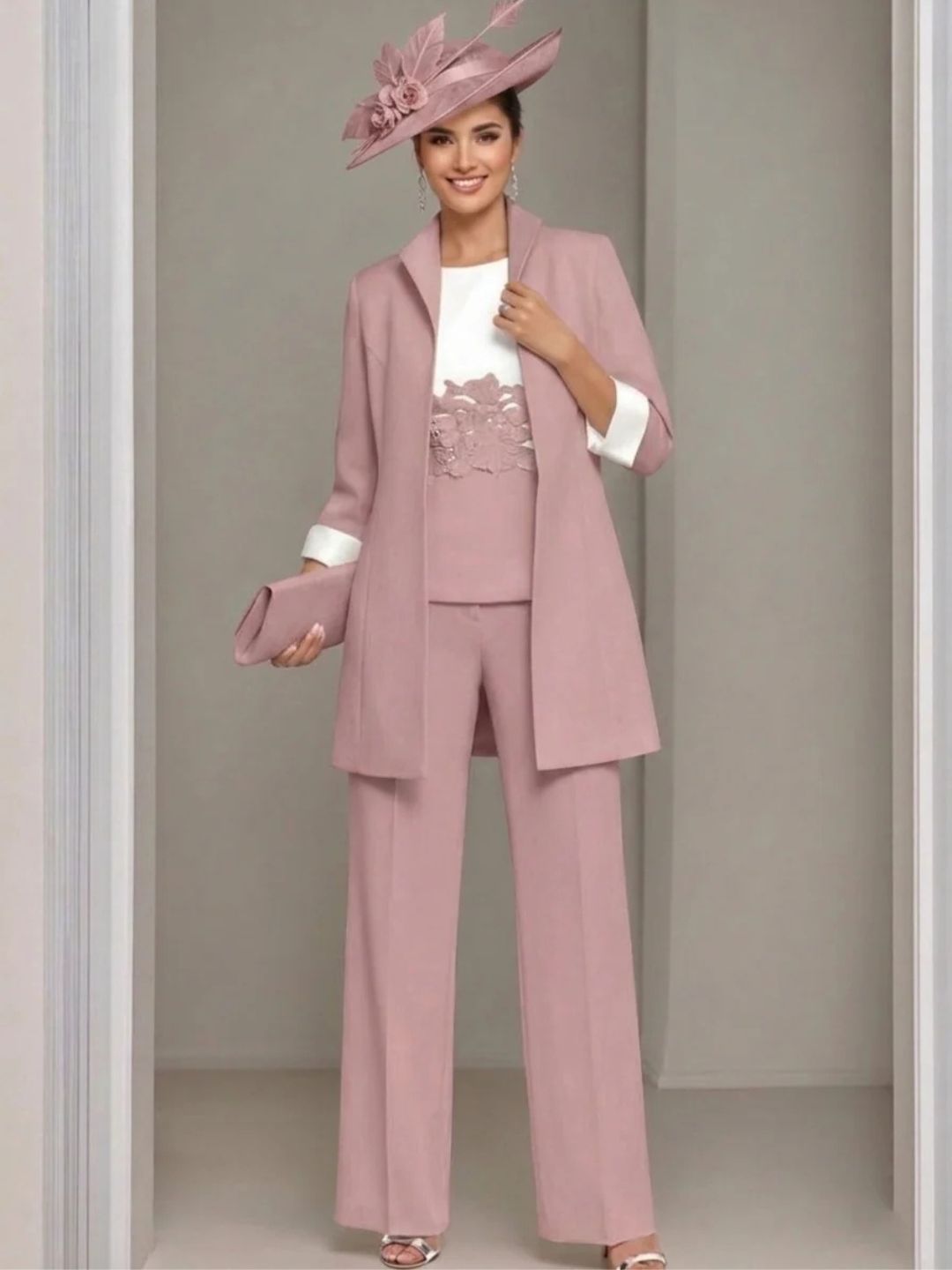 Ensemble 3 pièces pour mère de la mariée, pantalon longueur cheville, col carré, veste et dentelle appliquée