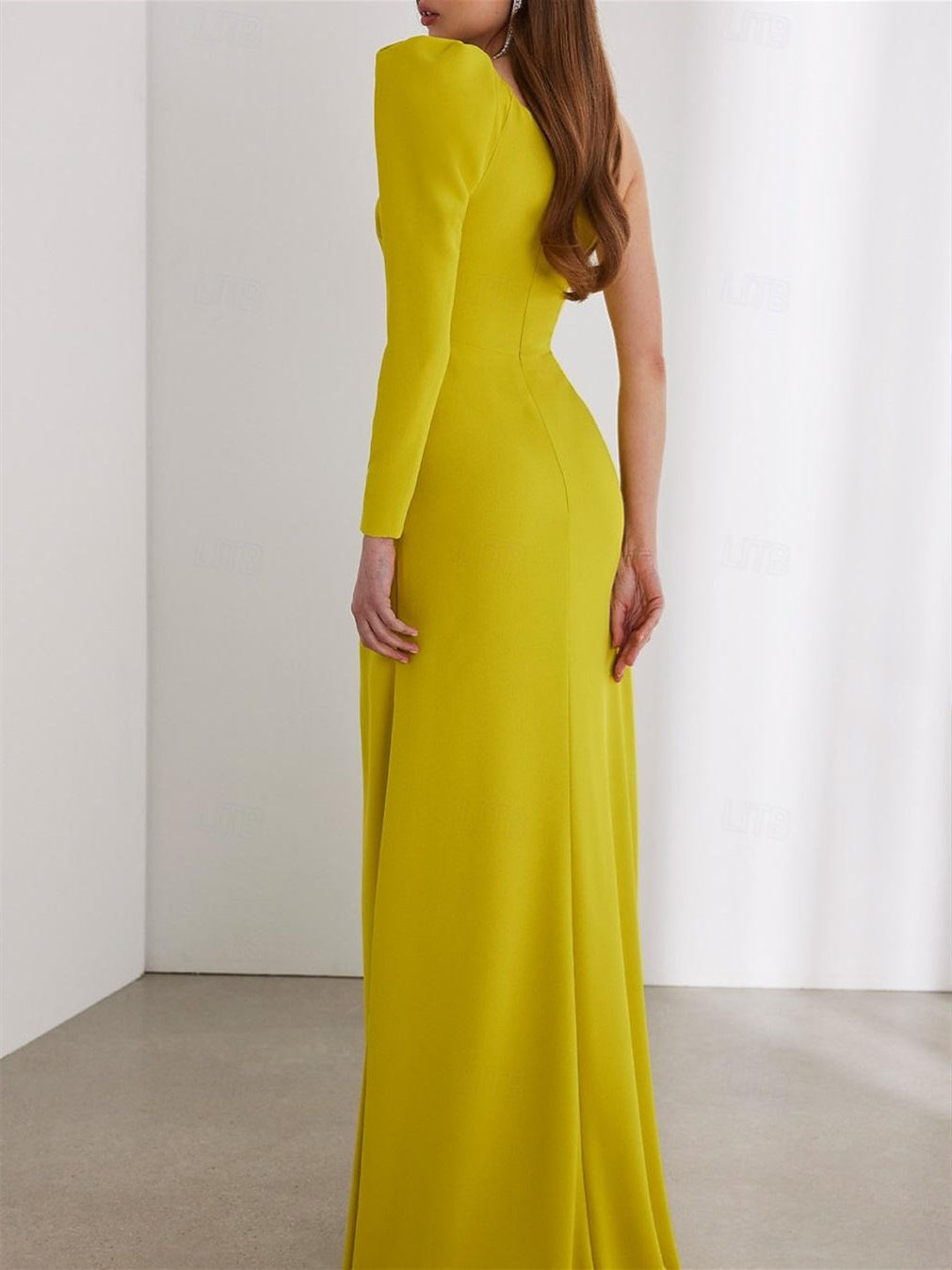 Robe D'Invitée de Mariage Fourreau/Colonne à Une Épaule et Fendue Sur le Côté